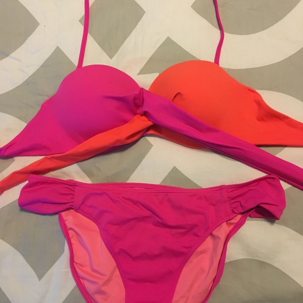 Victoria’s Secret 2 piece swimsuit